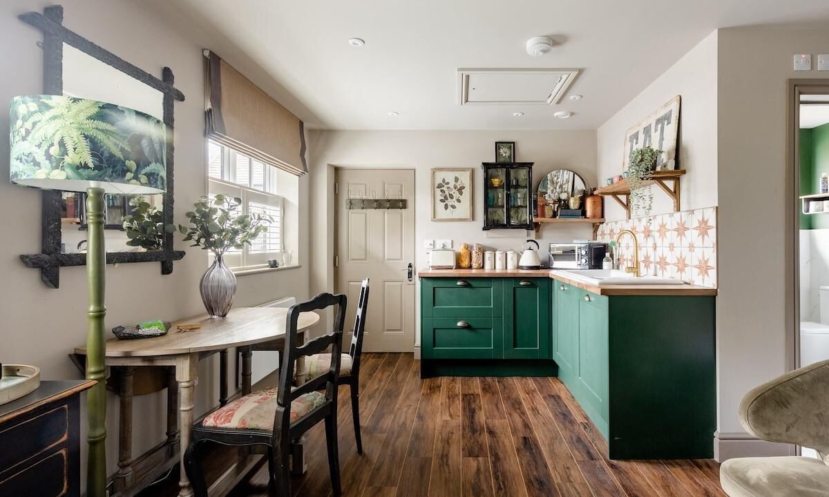 Photo of Others in Cobham