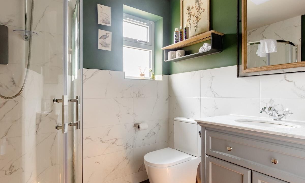 Photo of Others in Cobham