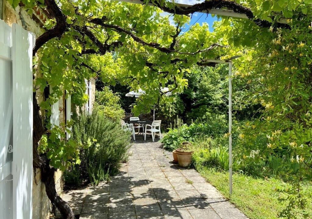 Photo of Outdoor in Nadaillac-de-Rouge