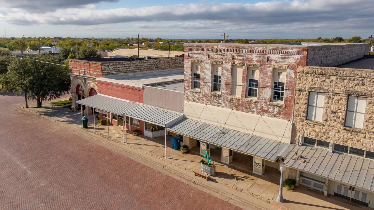 Photo of Outdoor in Miles