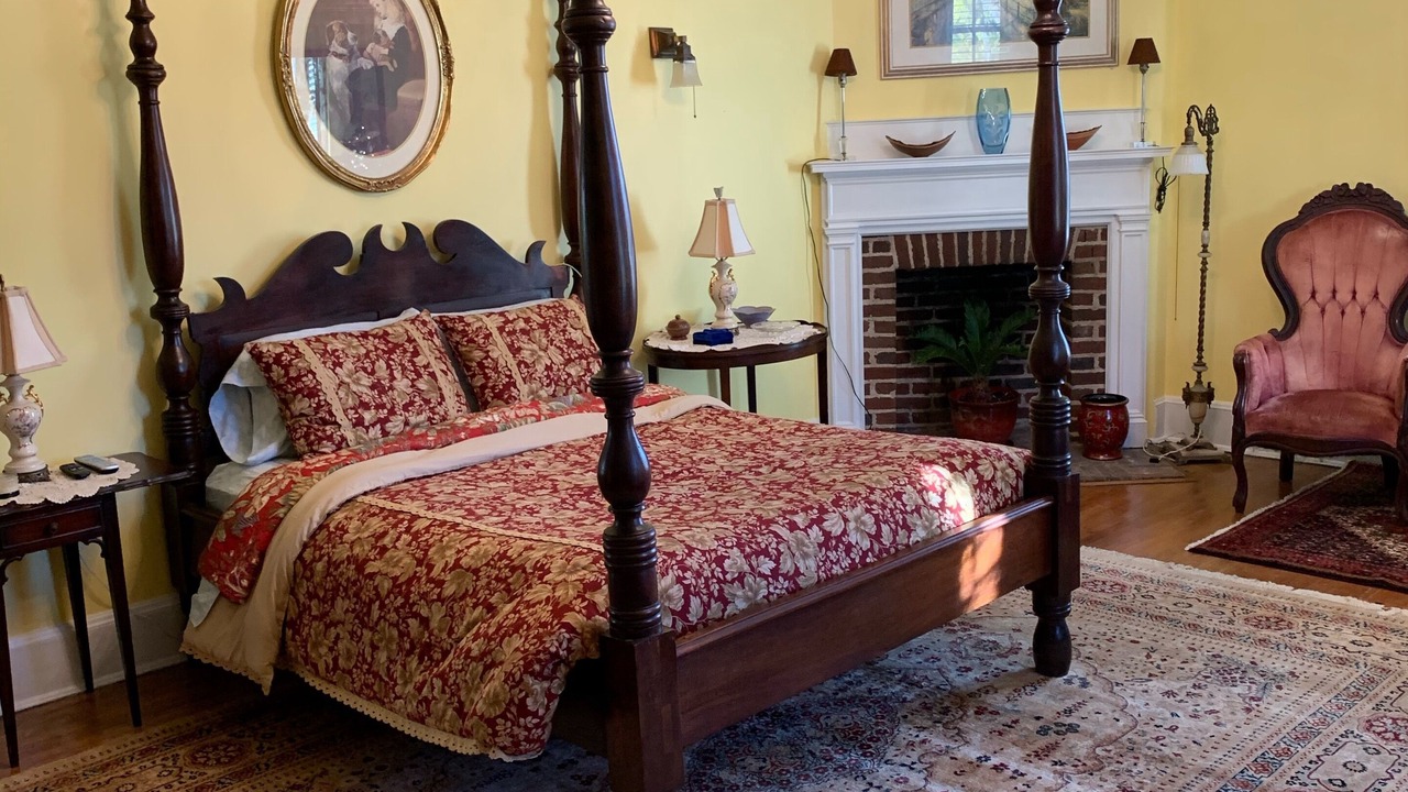 Photo of Bedroom in Warrenton