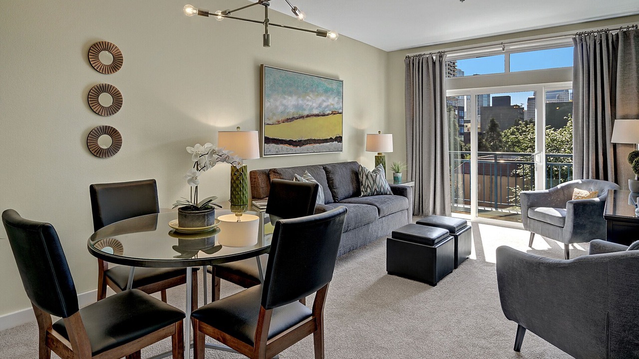 Photo of Livingroom in Belltown