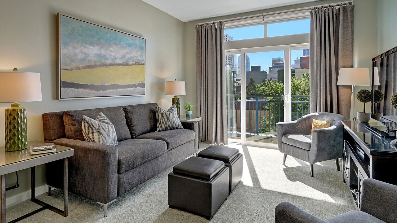 Photo of Livingroom in Belltown