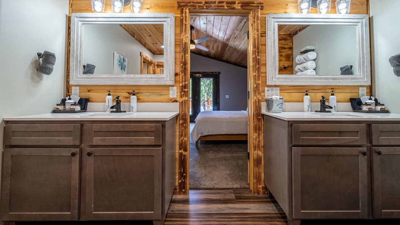 Photo of Bathroom in Ste Genevieve