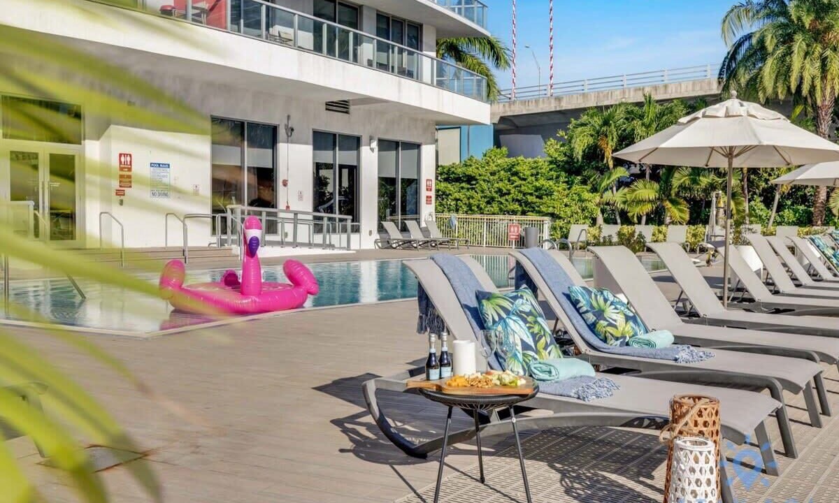 Photo of Outdoor in Hallandale Beach