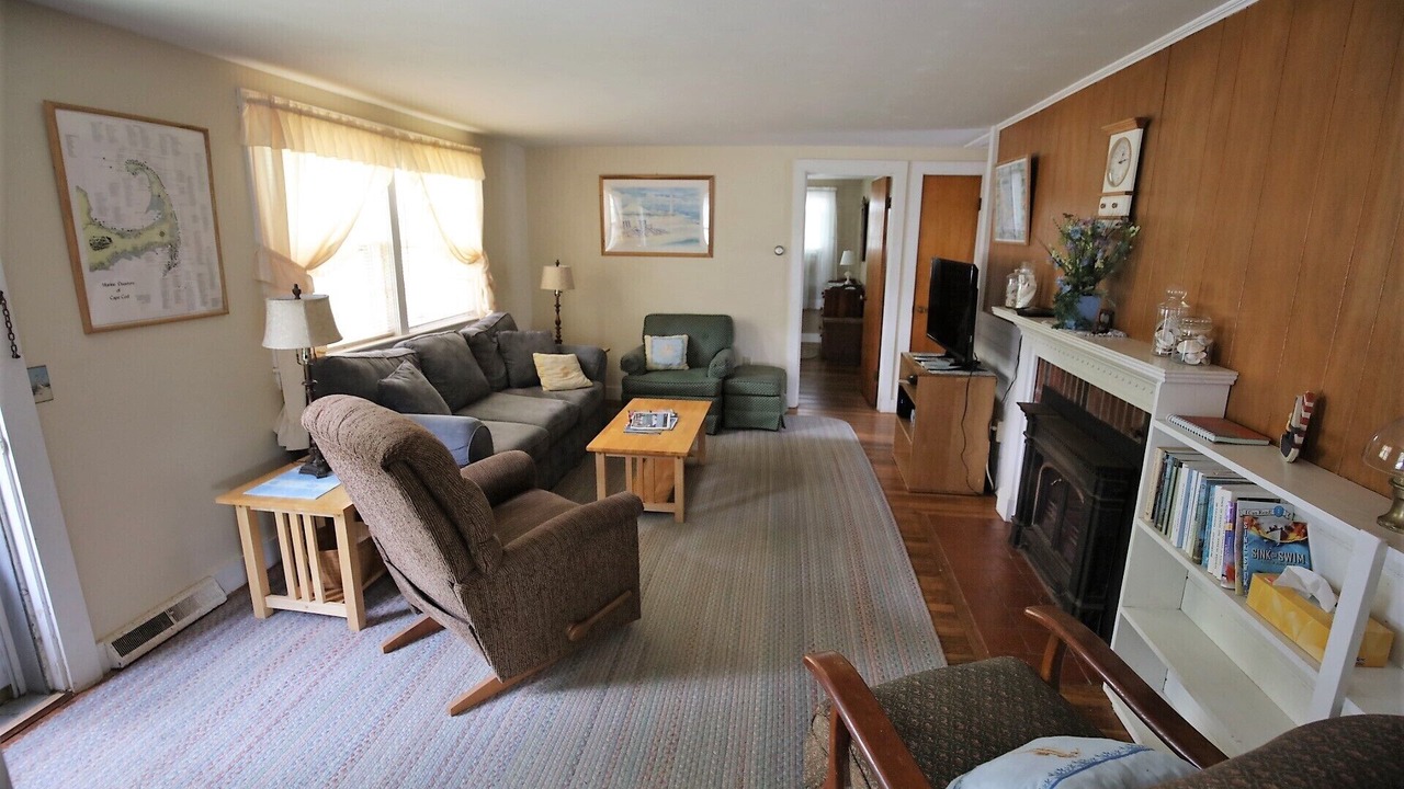 Photo of Livingroom in West Dennis