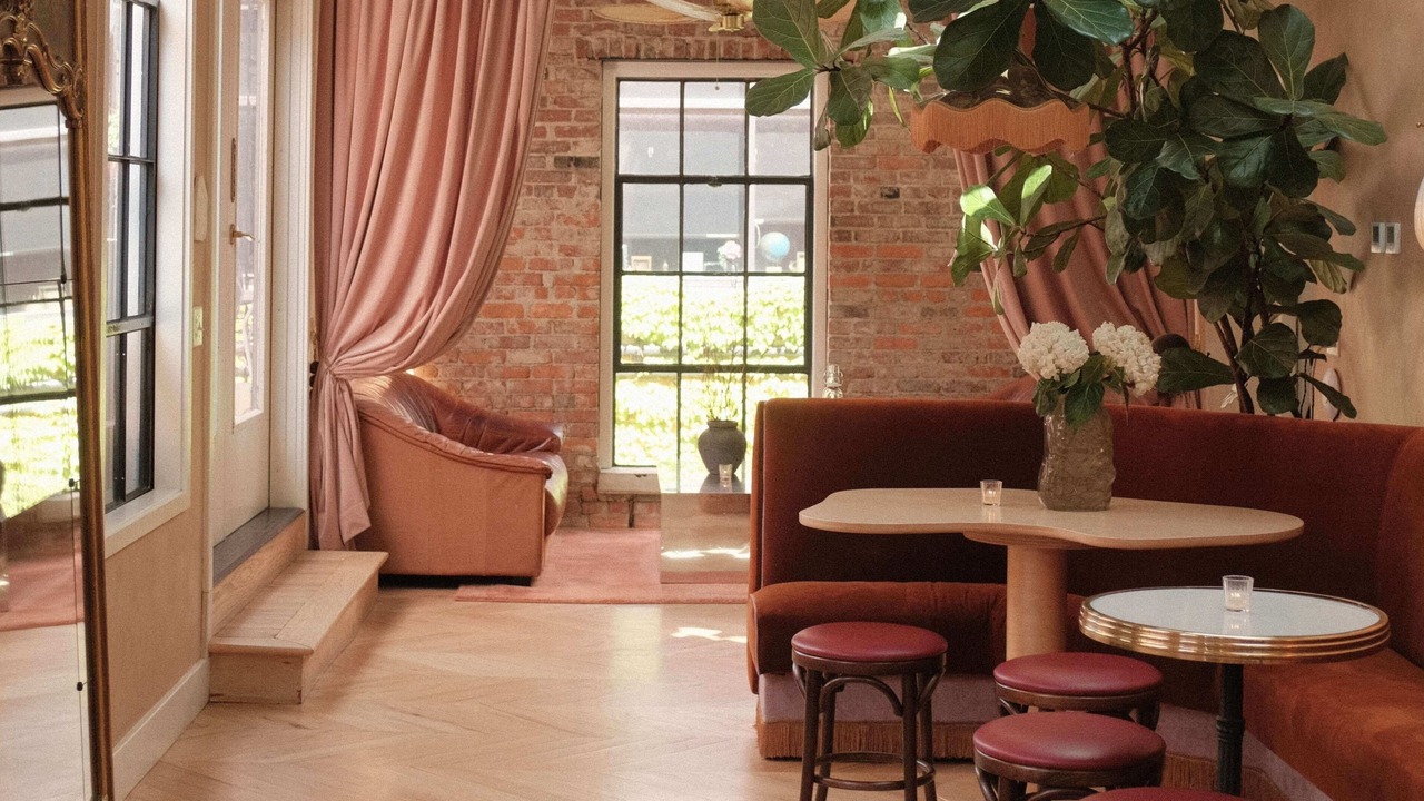 Photo of Bedroom in Crossroads Arts District