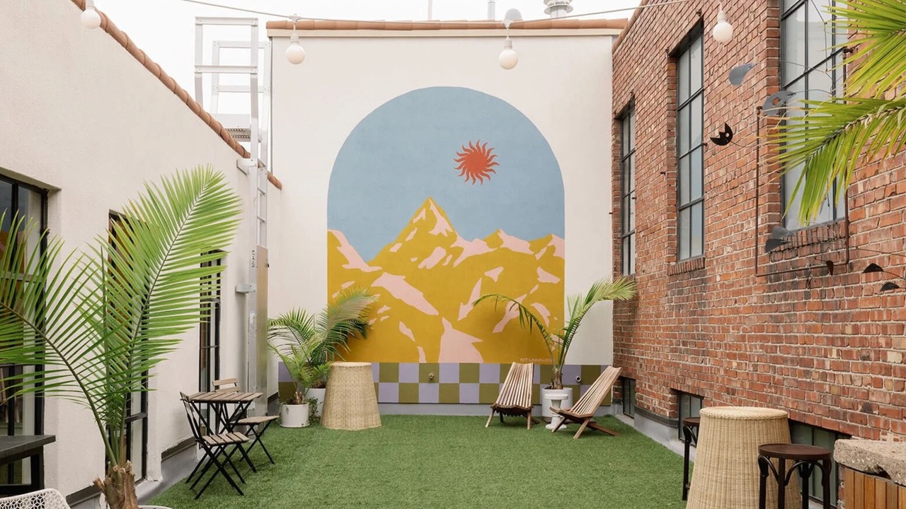 Photo of Outdoor in Crossroads Arts District