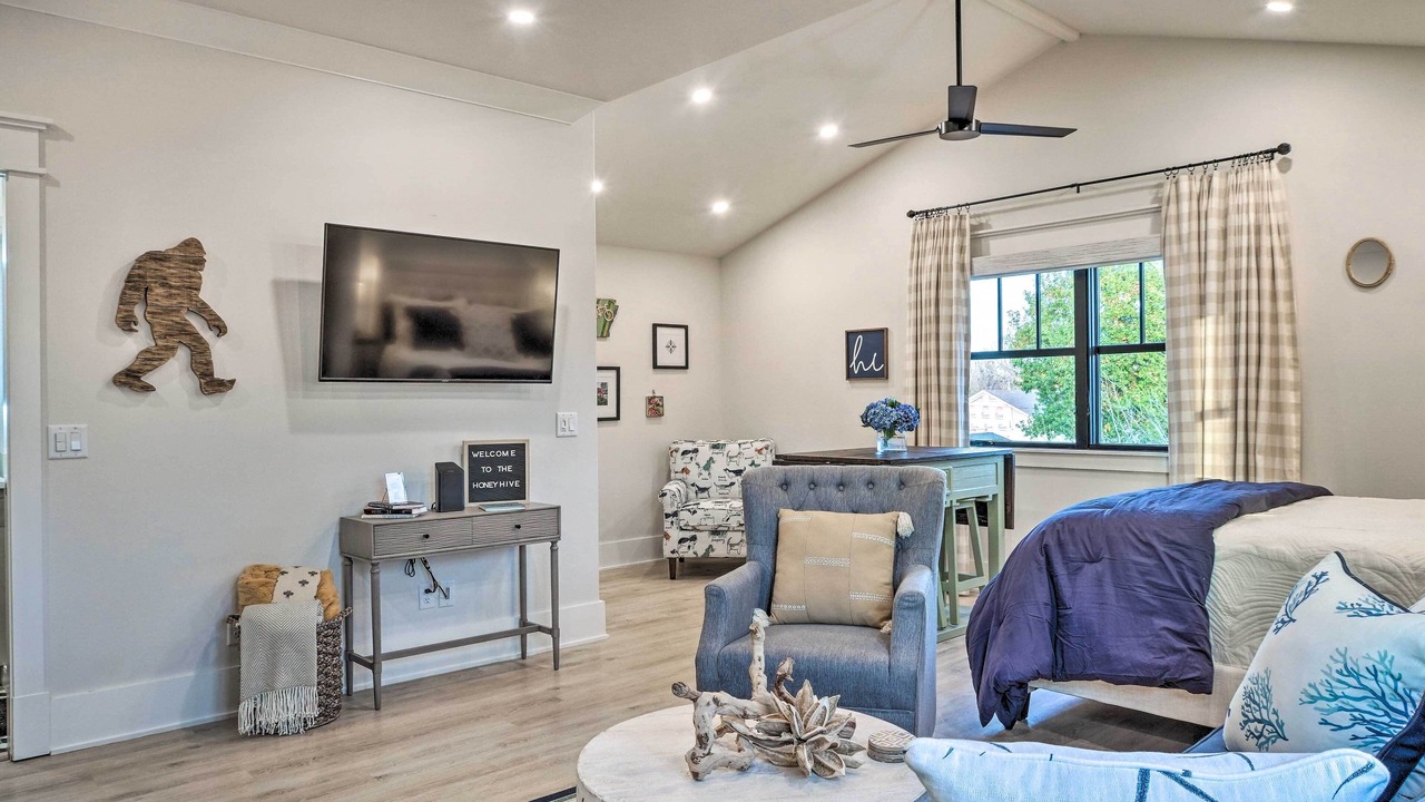 Photo of Bedroom in Downtown