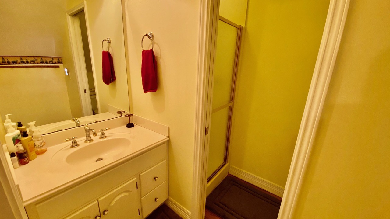 Photo of Bathroom in Hillister