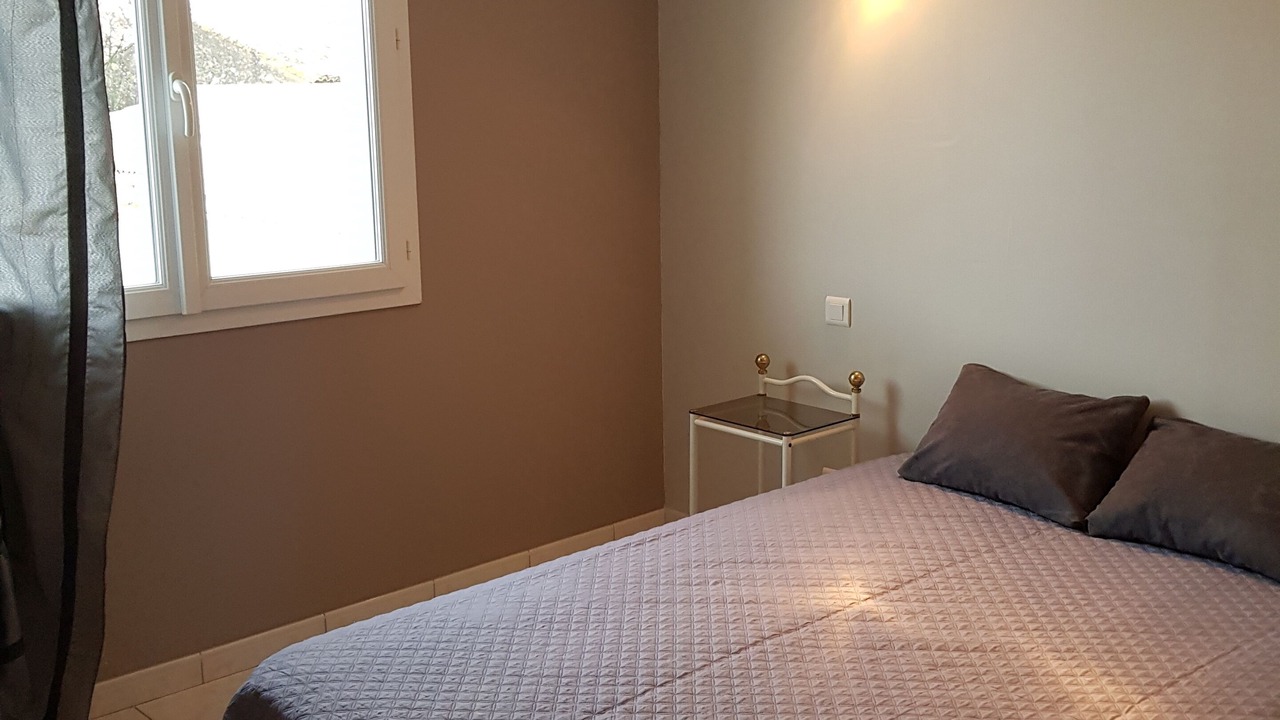 Photo of Bedroom in Abeilhan