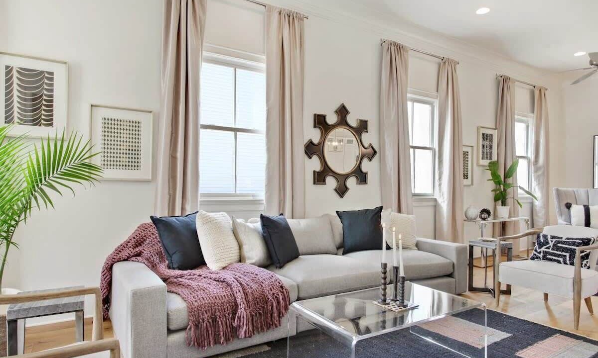 Photo of Livingroom in Saint Thomas Development