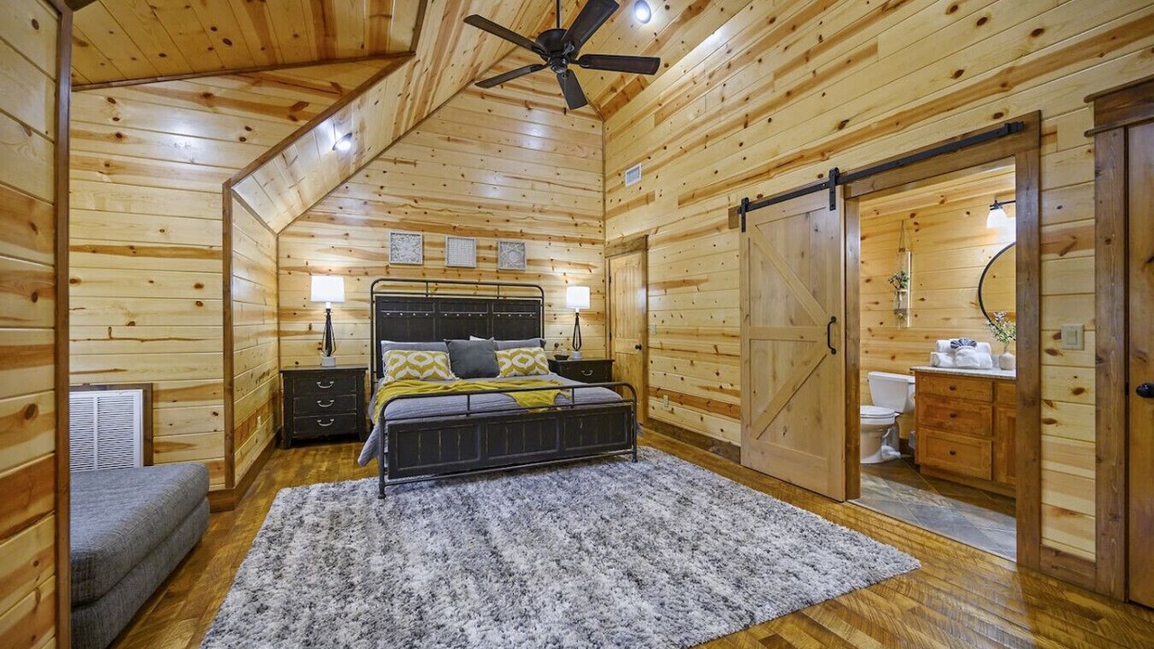 Photo of Bedroom in Broken Bow