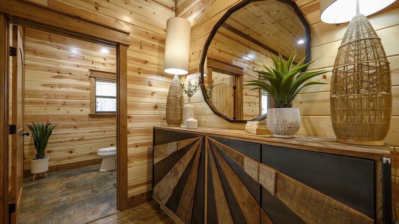 Photo of Bathroom in Broken Bow
