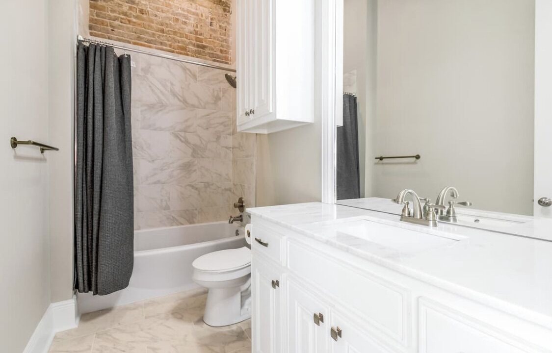 Photo of Bathroom in Crowley