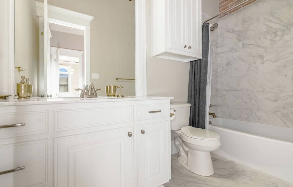 Photo of Bathroom in Crowley