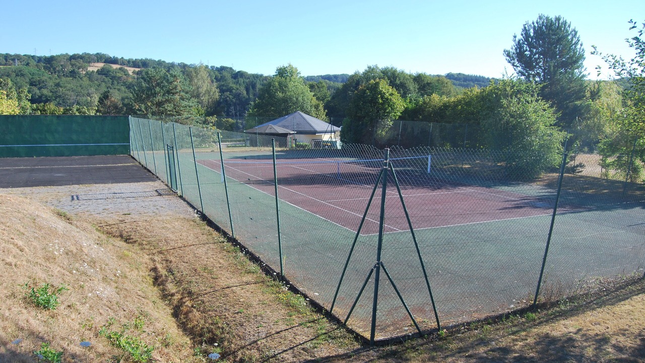 Photo of Others in Anzeme