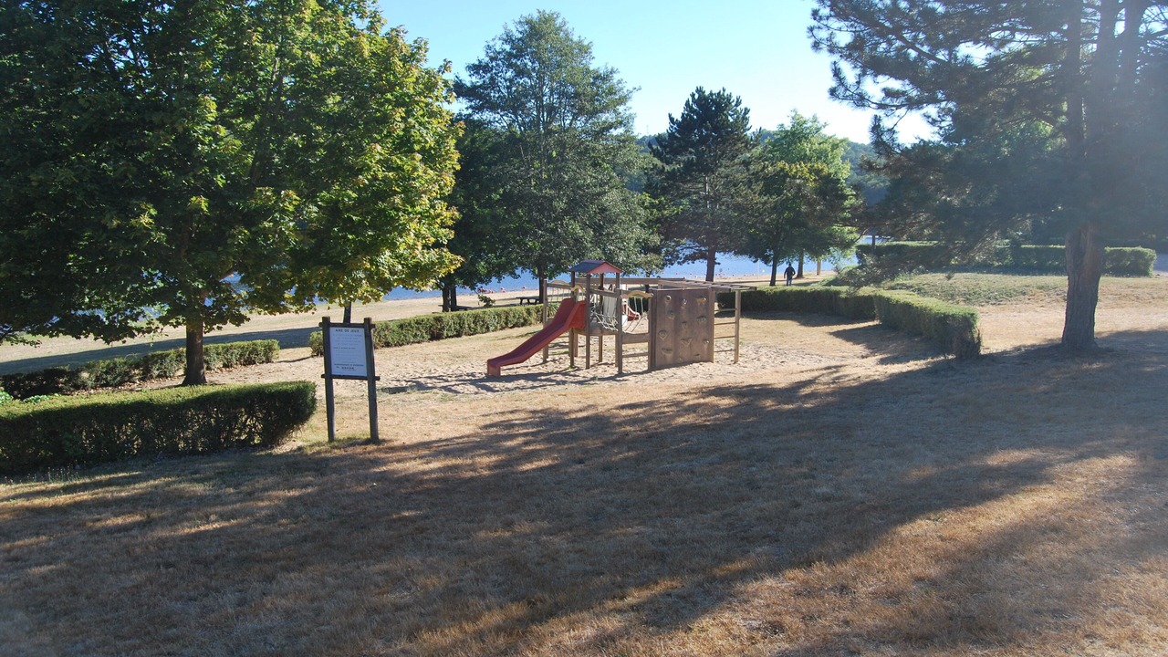 Photo of Others in Anzeme