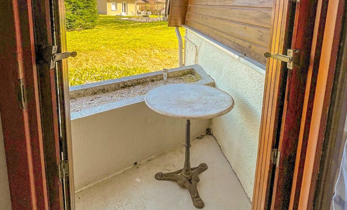 Photo of Others in Anzeme