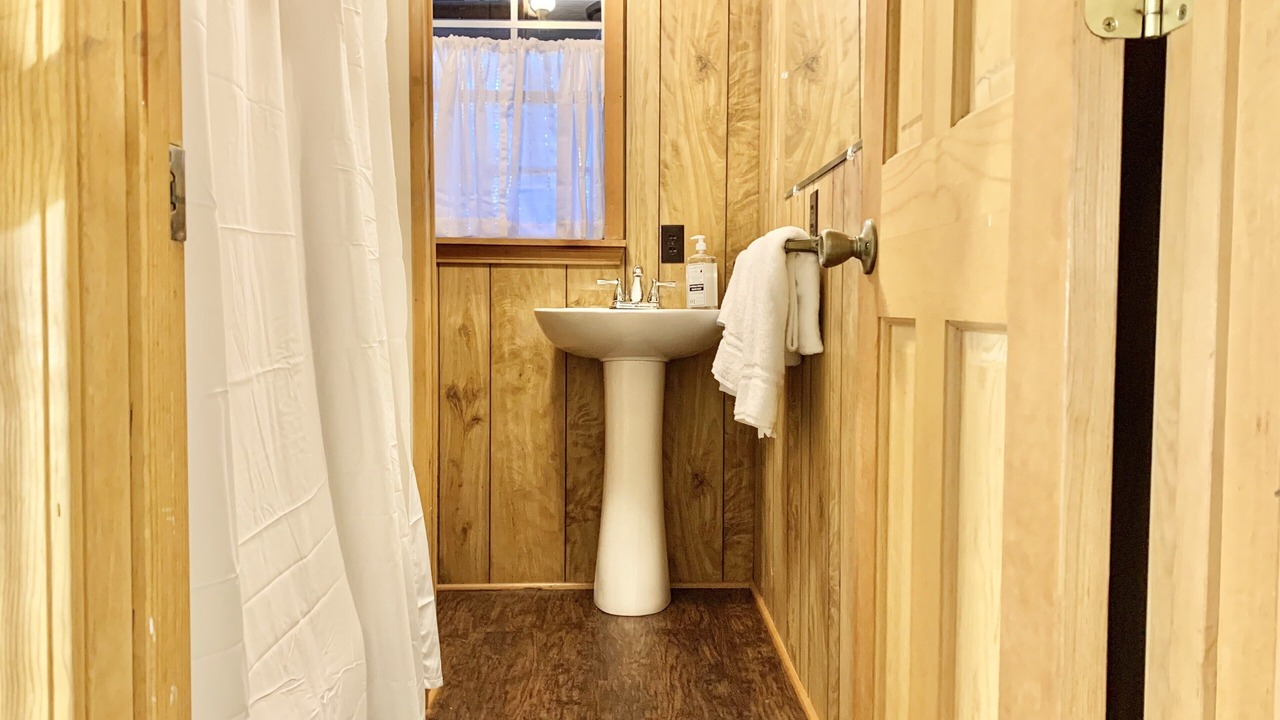 Photo of Bathroom in Alix