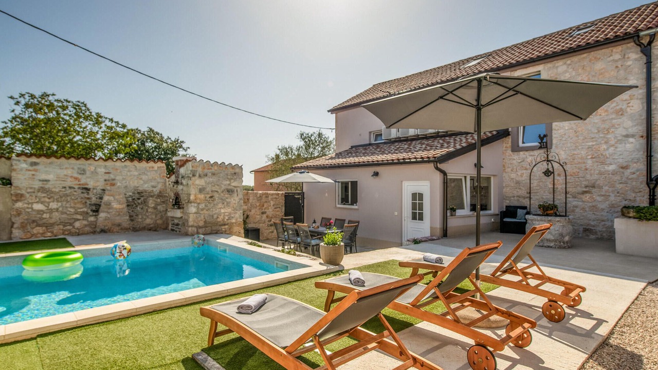 Photo of Outdoor in Cokuni