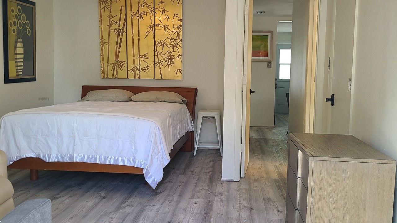 Photo of Bedroom in Central Business District