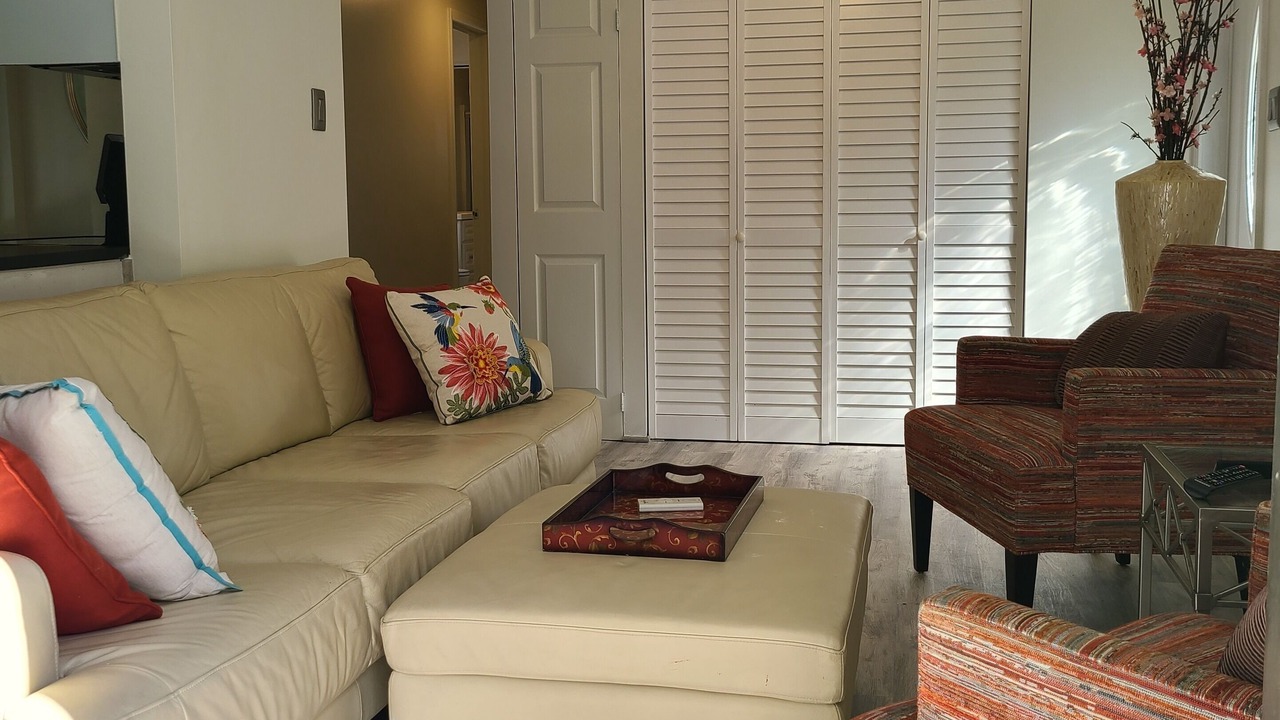 Photo of Livingroom in Central Business District