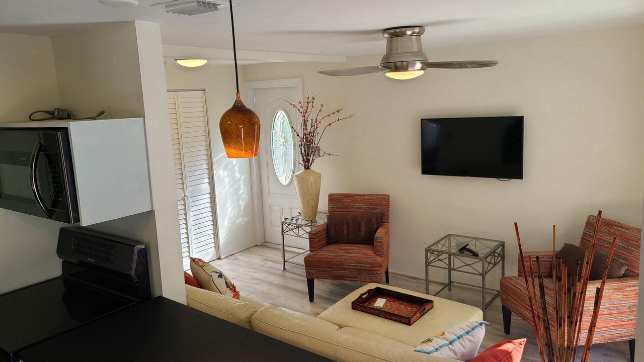 Photo of Livingroom in Central Business District