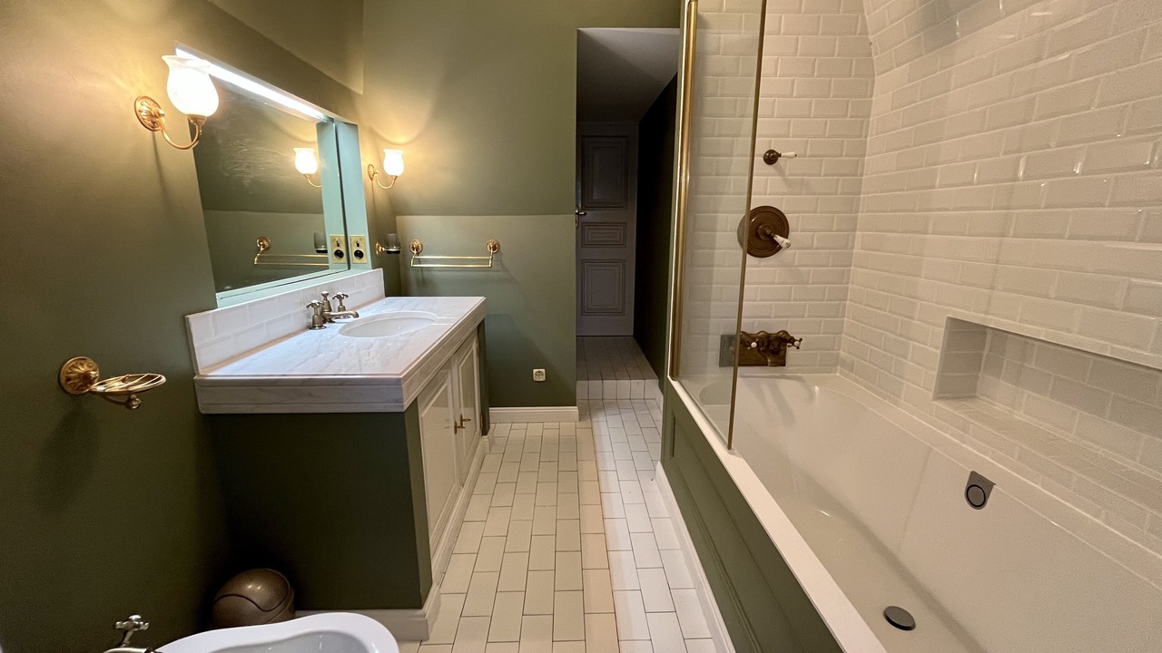 Photo of Bathroom in Loches