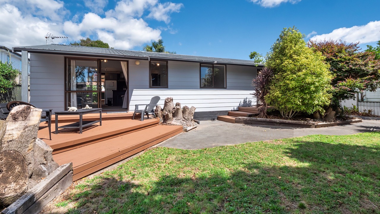 Photo of Patio Balcony in Papamoa Beach
