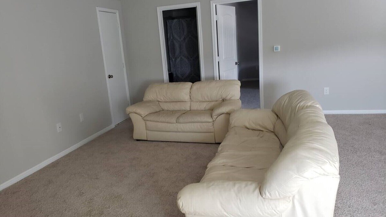 Photo of Livingroom in McNeil