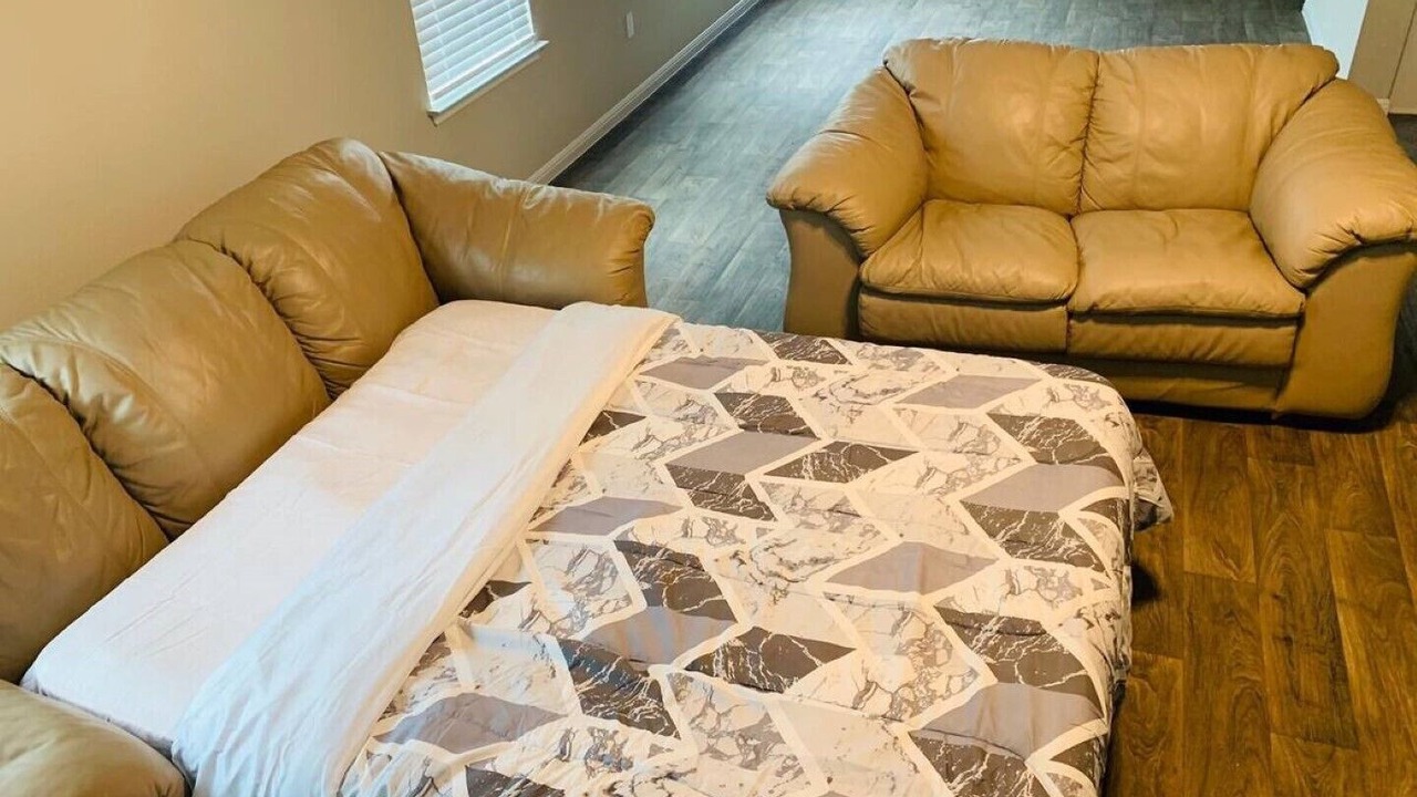 Photo of Livingroom in McNeil