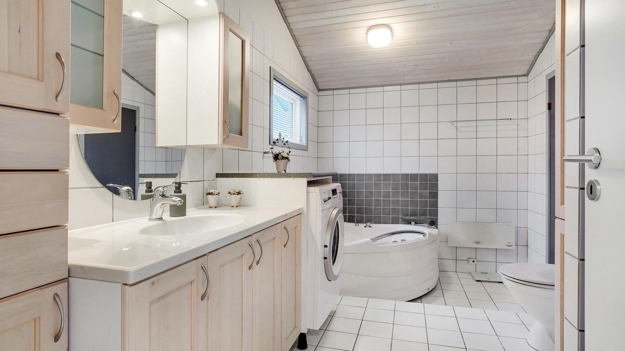 Photo of Bathroom in Oster Hurup