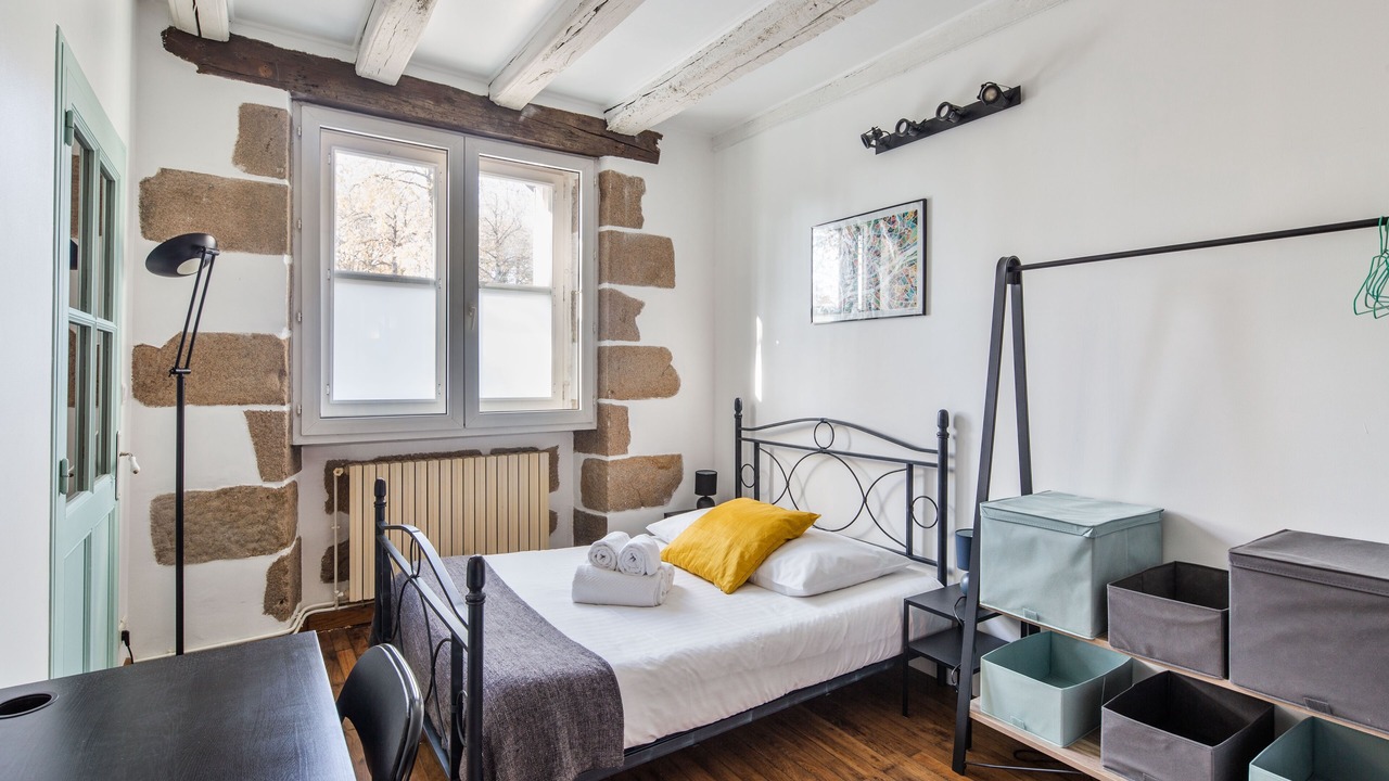 Photo of Bedroom in Richebourg - Saint-Clement