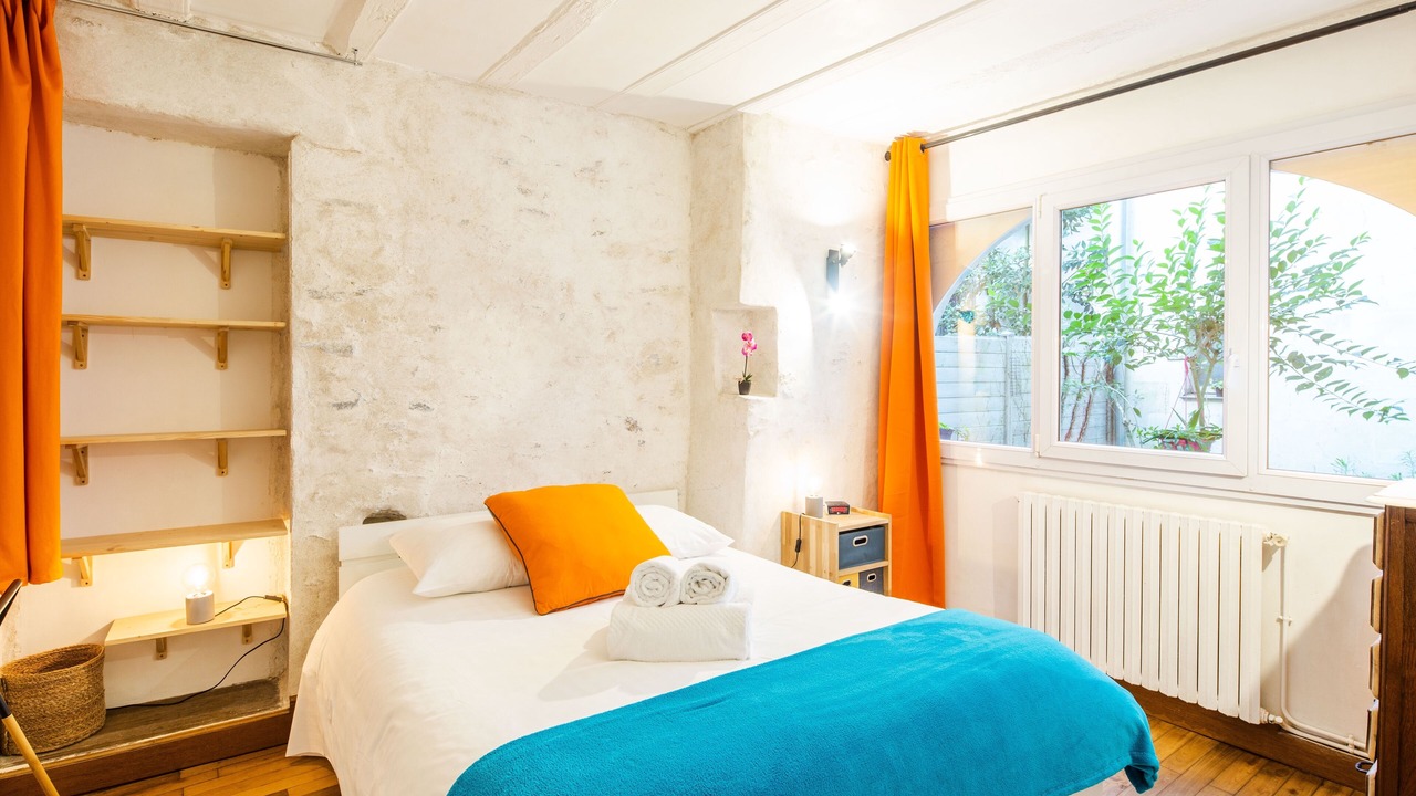 Photo of Bedroom in Richebourg - Saint-Clement