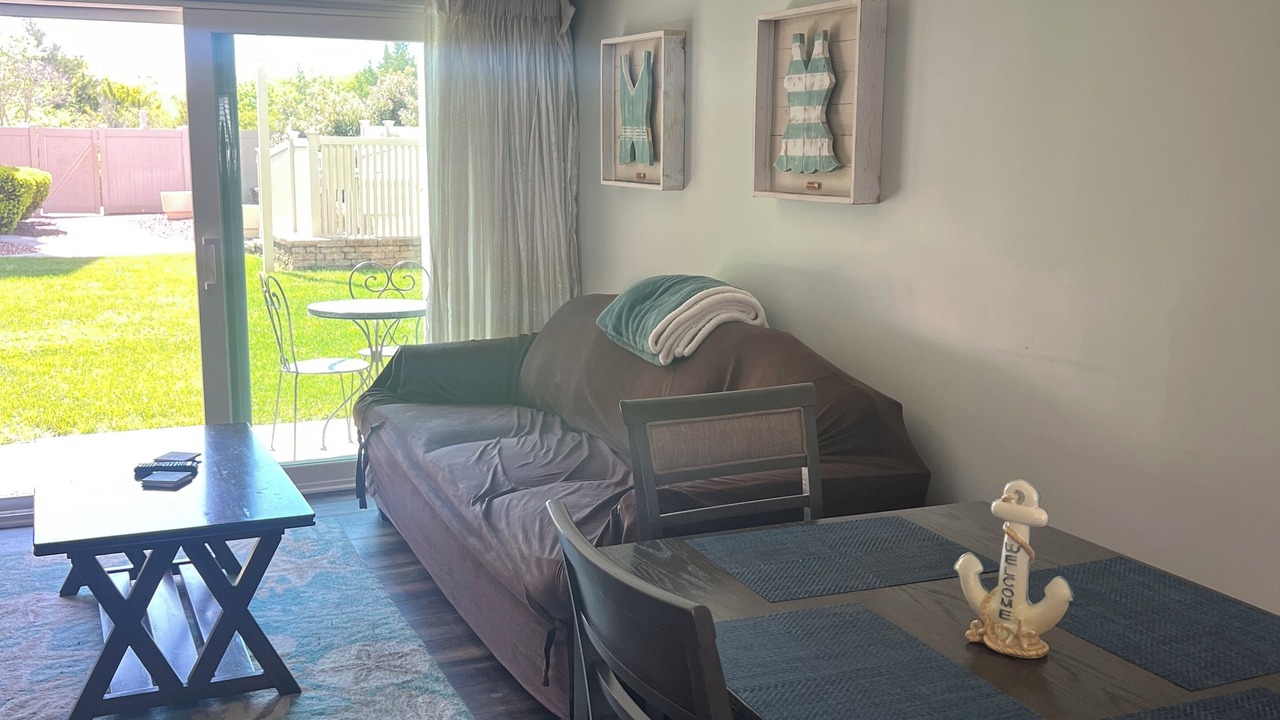 Photo of Livingroom in Southend