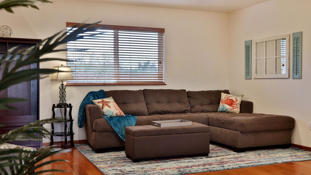 Photo of Livingroom in Langley