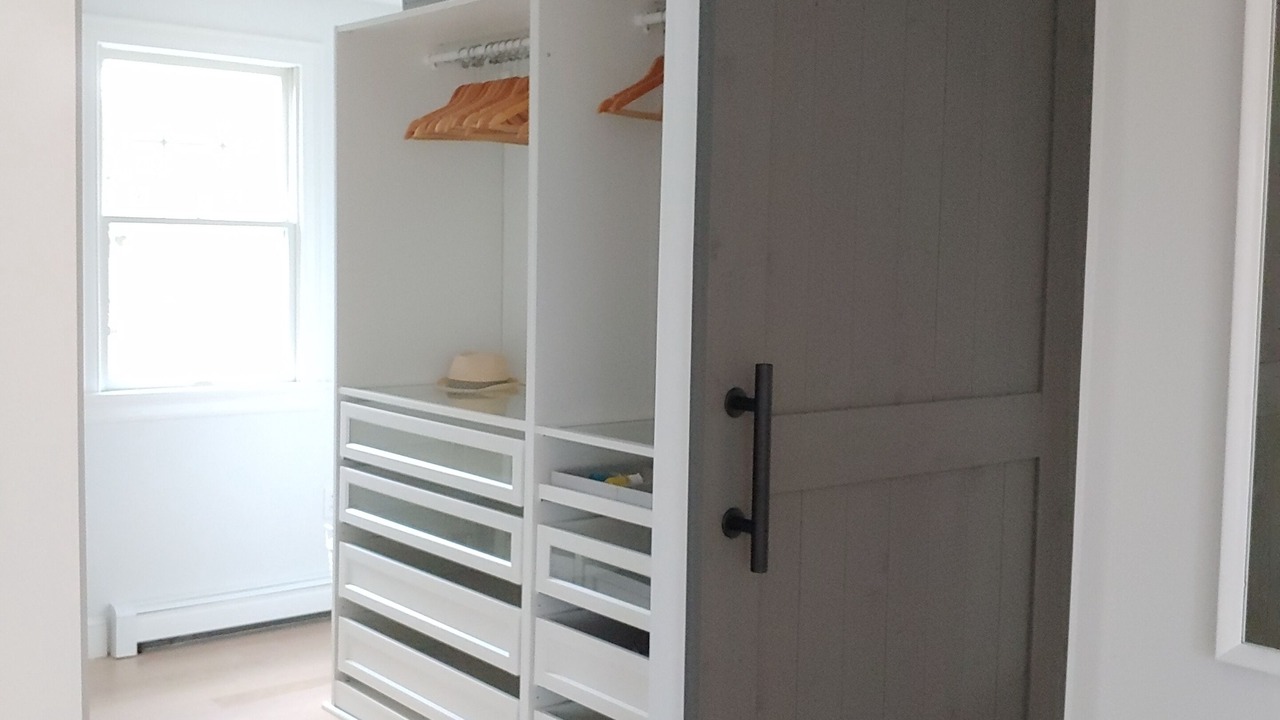 Photo of Others in Sandwich