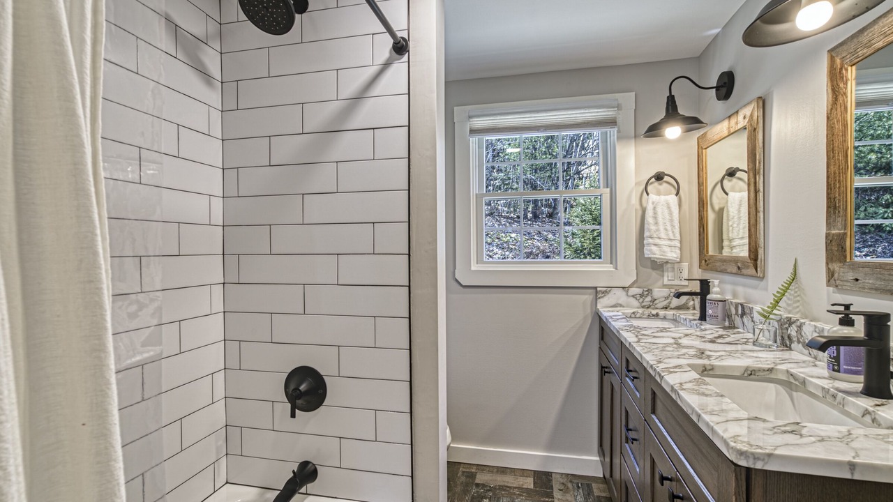 Photo of Bathroom in Sunapee