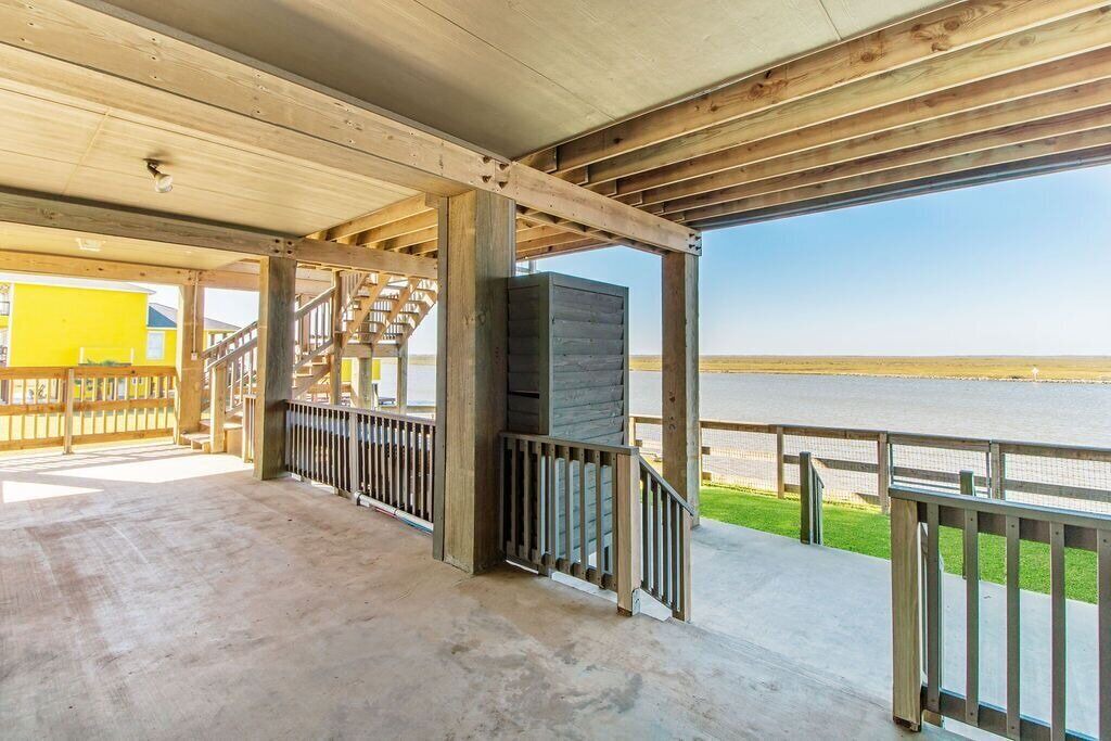 Photo of Patio Balcony in Cedar Lane