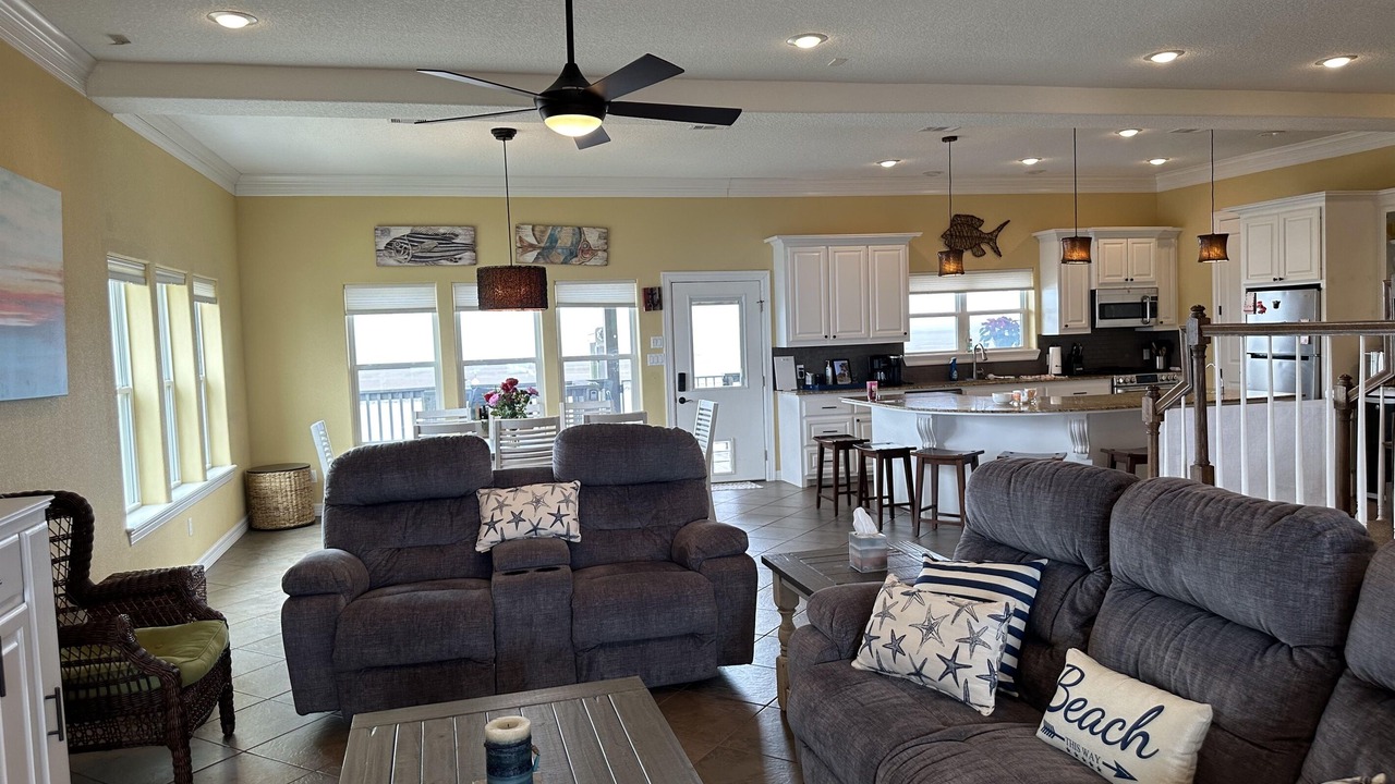 Photo of Livingroom in Cedar Lane