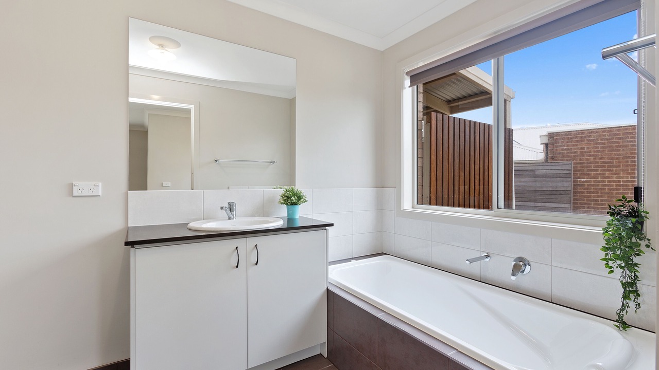 Photo of Bathroom in Apollo Bay