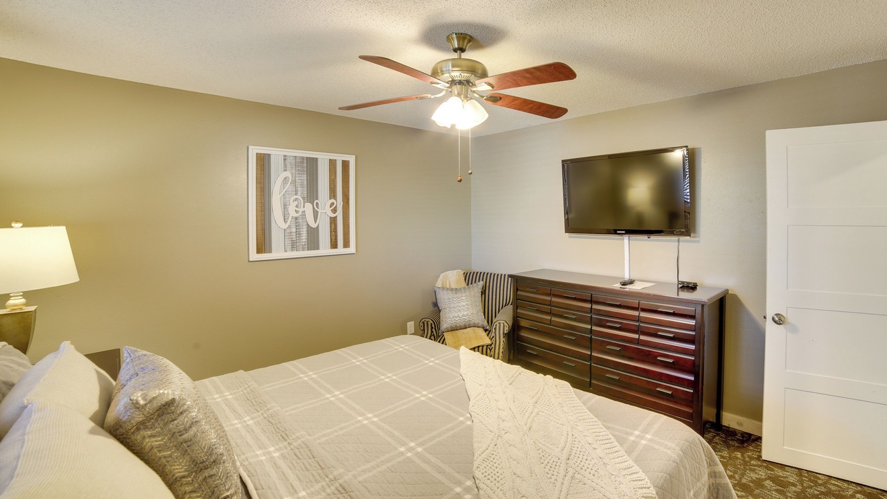 Photo of Bedroom in Notch Estates