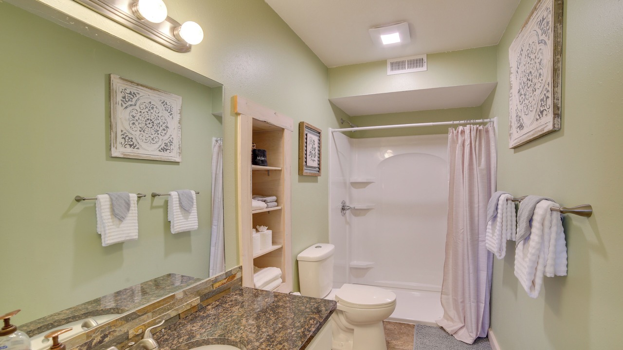 Photo of Others in Notch Estates