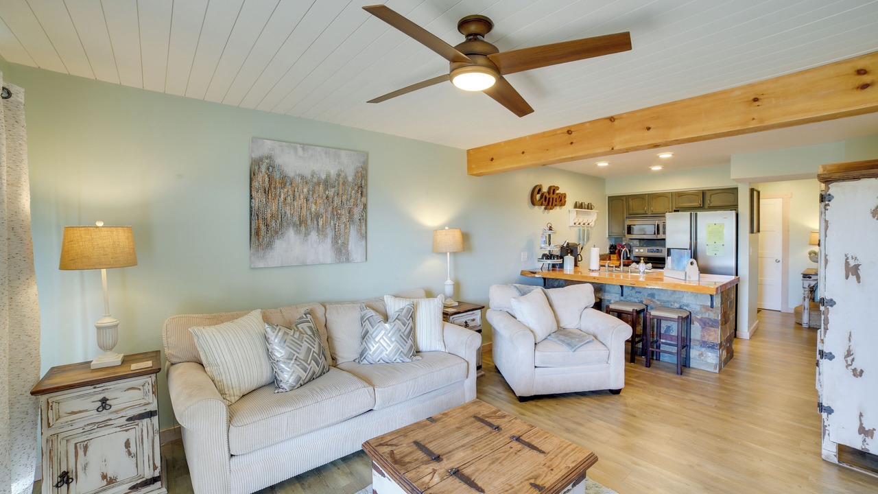 Photo of Livingroom in Notch Estates
