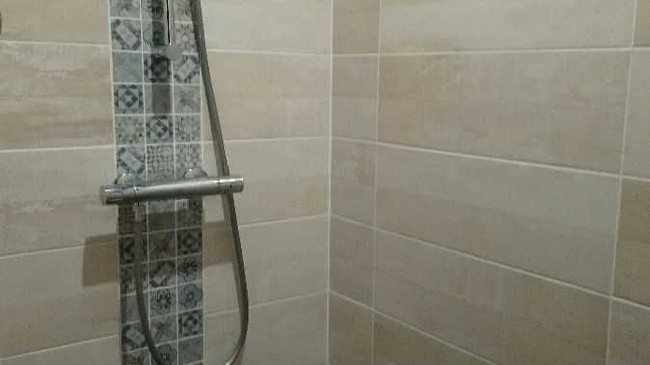 Photo of Bathroom in Savigne-lʼEveque