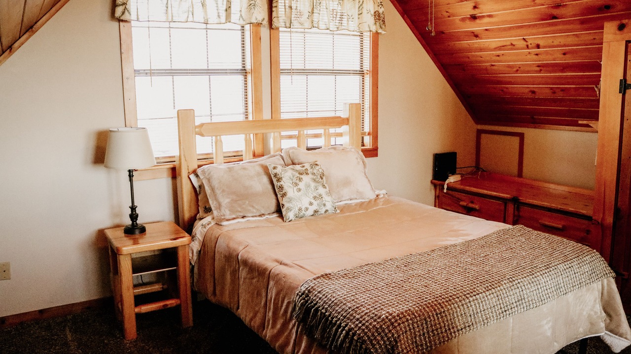 Photo of Bedroom in Gatlinburg