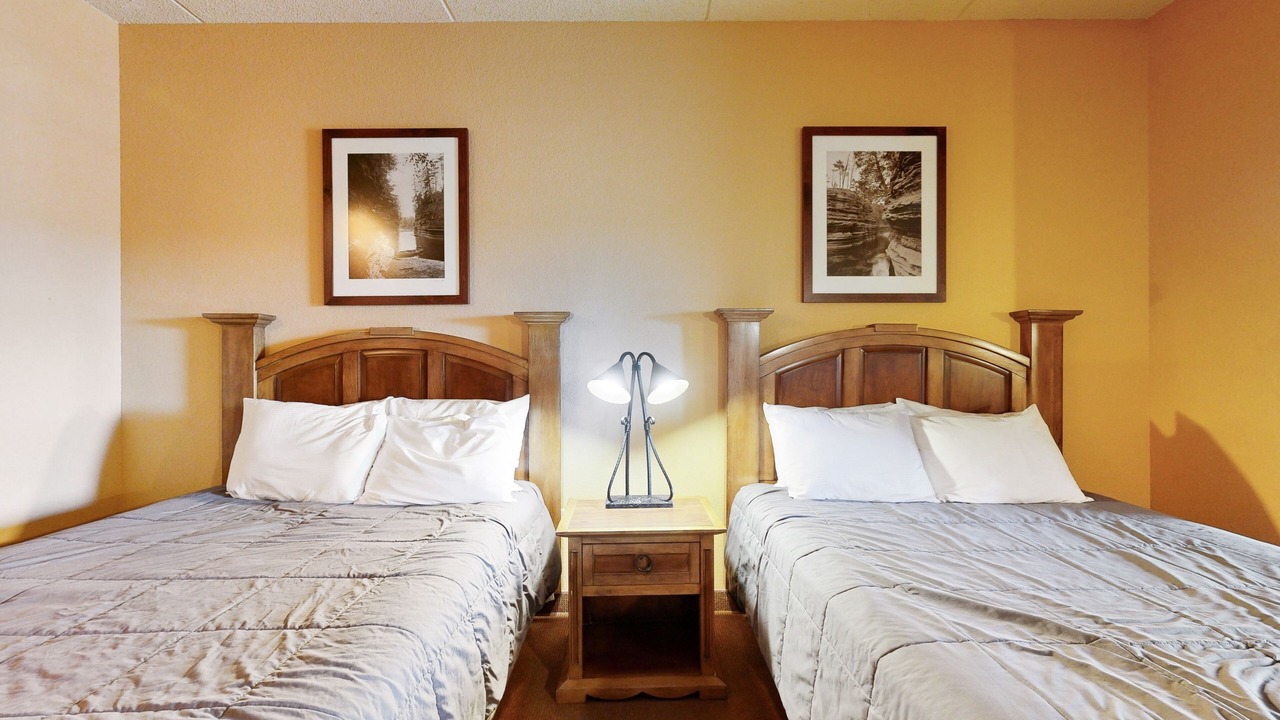 Photo of Bedroom in Wisconsin Dells