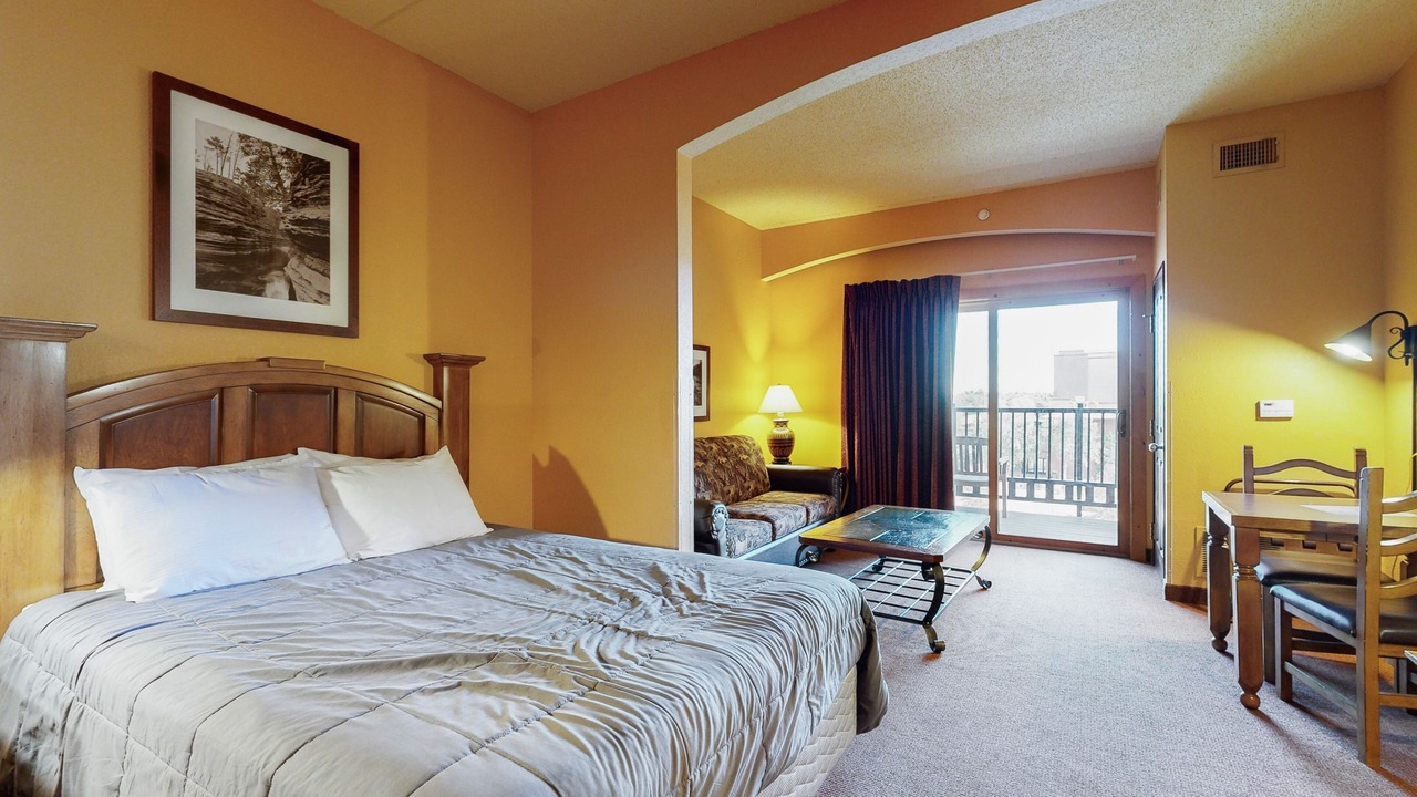 Photo of Bedroom in Wisconsin Dells