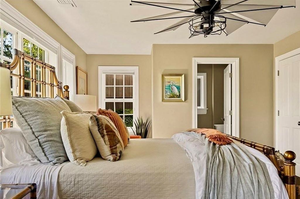 Photo of Bedroom in Lake Arrowhead